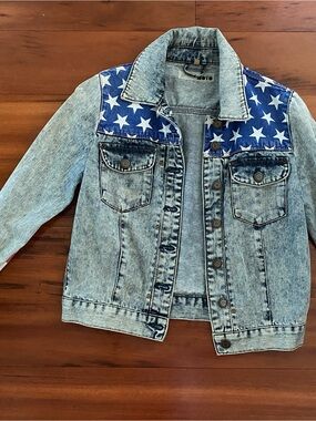 Topshop Light-Wash Denim Jacket with Blue Star, USA flag on back